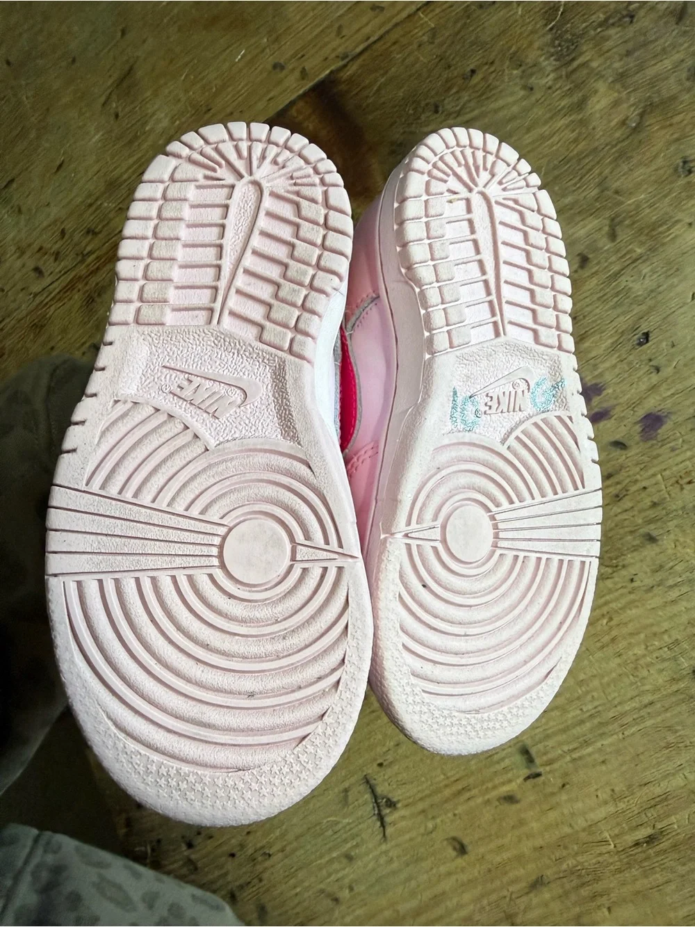 Nike Kids' Dunk Low- Top Triple Pink Sneakers 9C